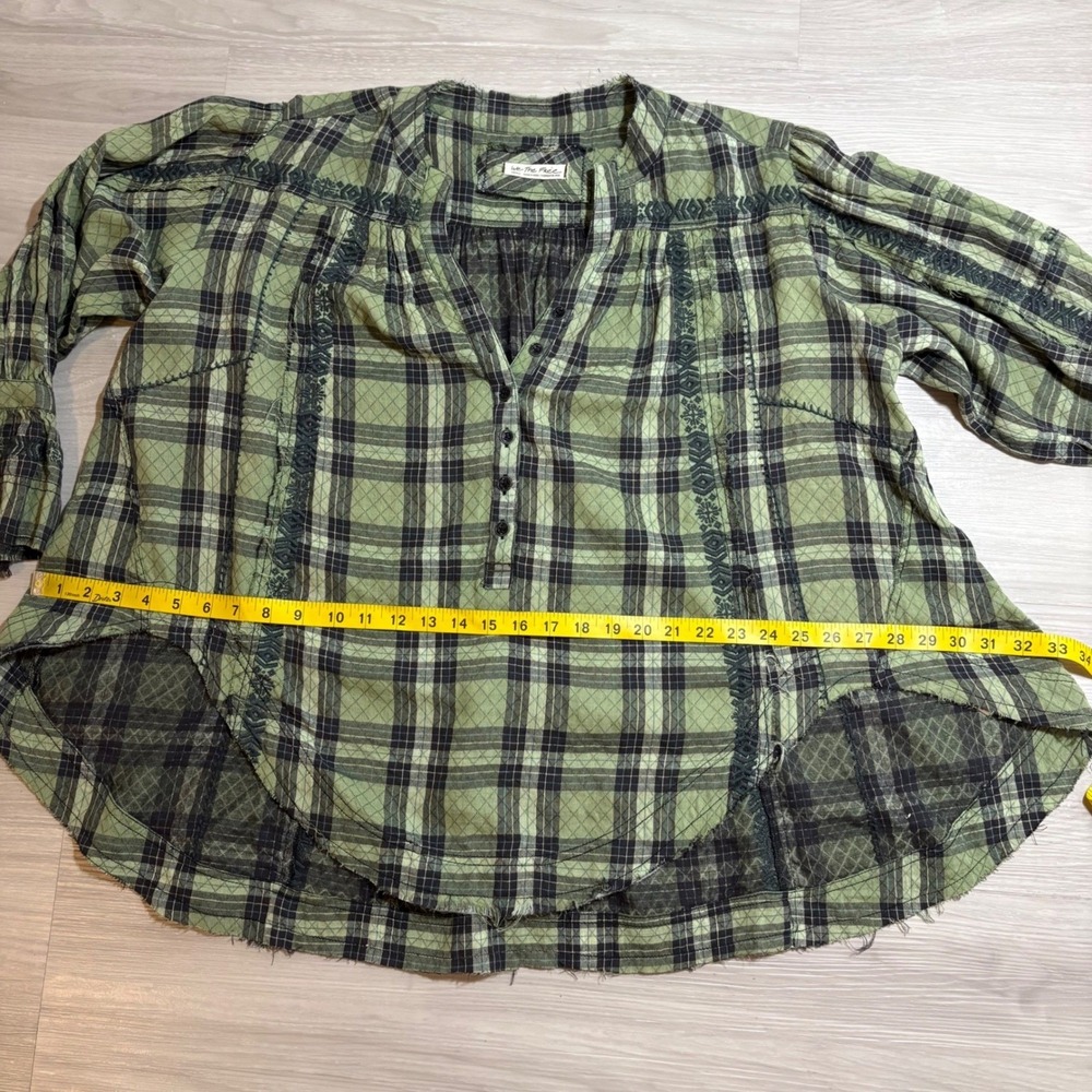 Free People Blouse Women Green Plaid Embroidered Henley Boho Raw Hem Size S - Picture 7 of 16